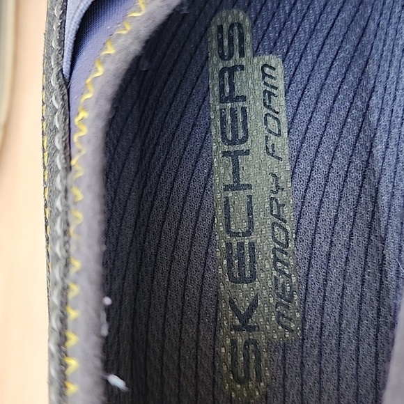 Skechers Men Talon Charcoal Slip on Distressed Leather Loafers Shoes Size 9 - Picture 6 of 12